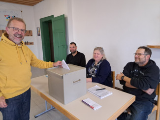 Wahllokal in Alfershausen im Schulhaus